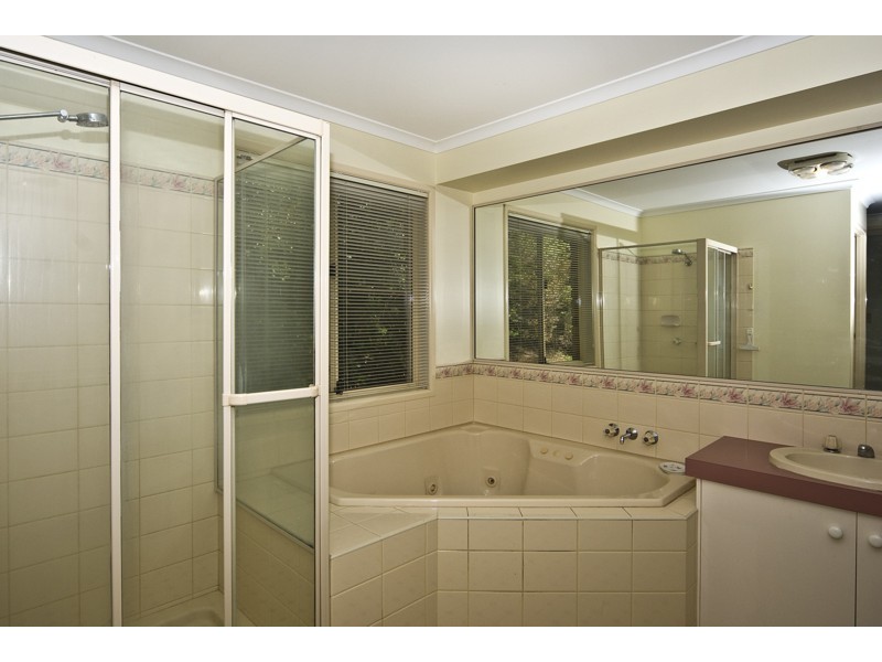 24 Rangeview Road, Toowoomba QLD 4350