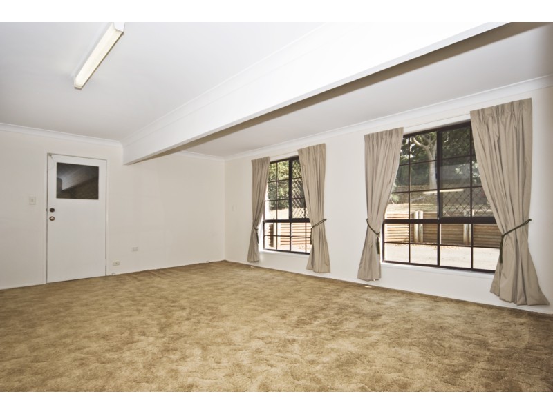 2 Flagstone Creek Road, Middle Ridge QLD 4350