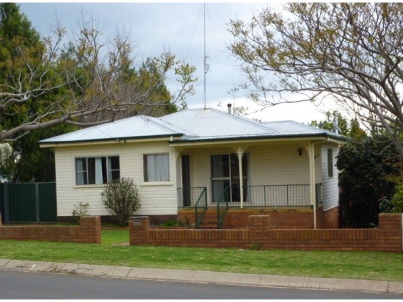 407 Hume Street, Toowoomba QLD 4350