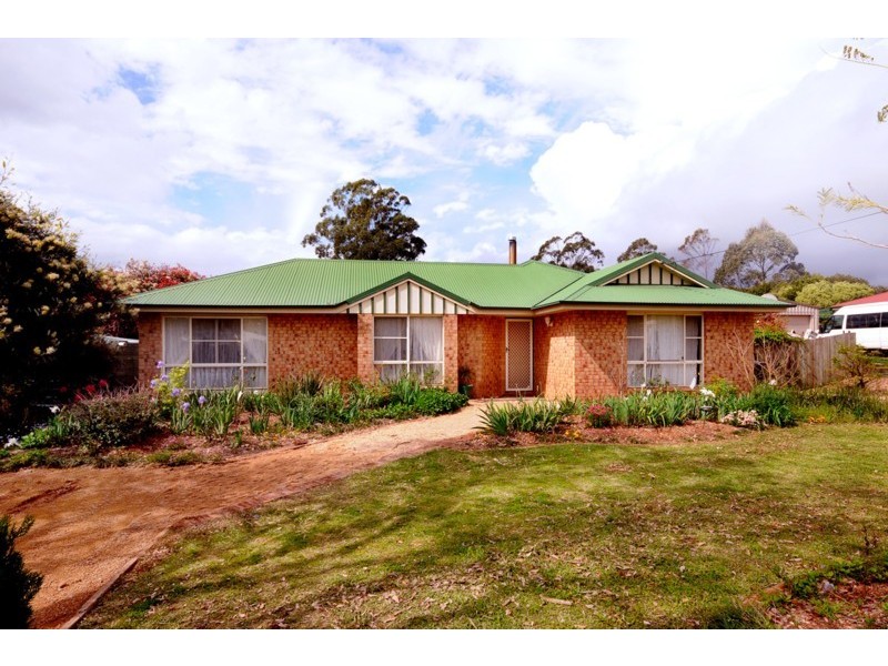 4 Stringybark Street, Highfields QLD 4352