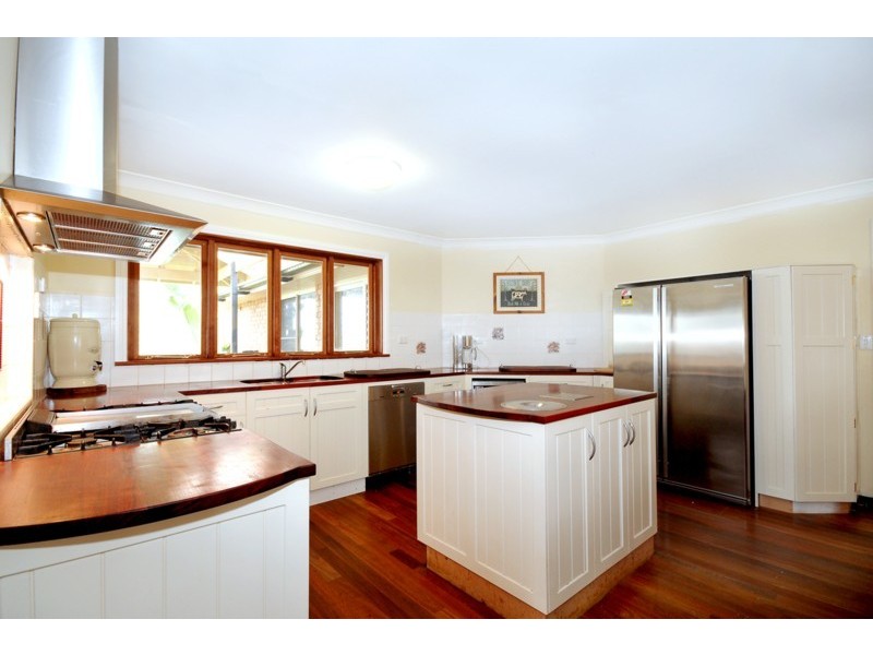 4 Stringybark Street, Highfields QLD 4352