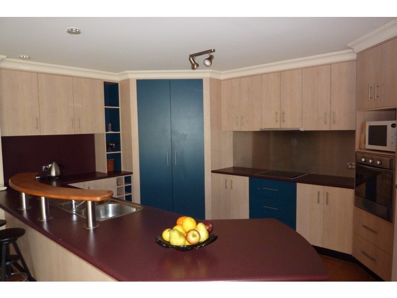 153 Spring Street, Middle Ridge QLD 4350