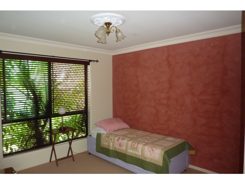 153 Spring Street, Middle Ridge QLD 4350