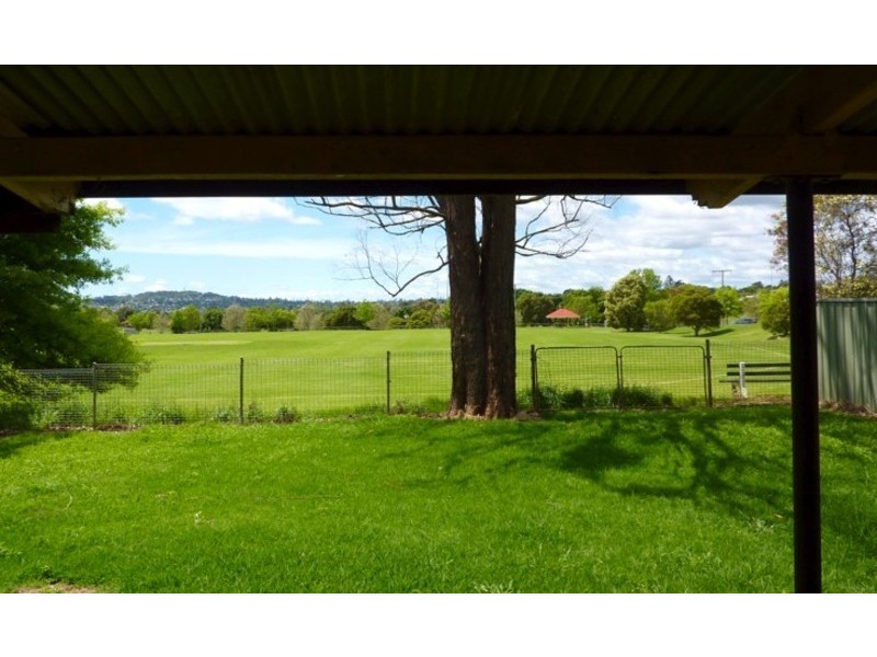 14 Hopps Street, Wilsonton QLD 4350