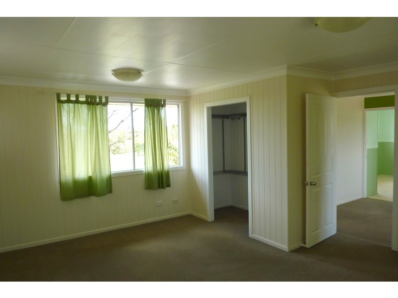 14 Hopps Street, Wilsonton QLD 4350