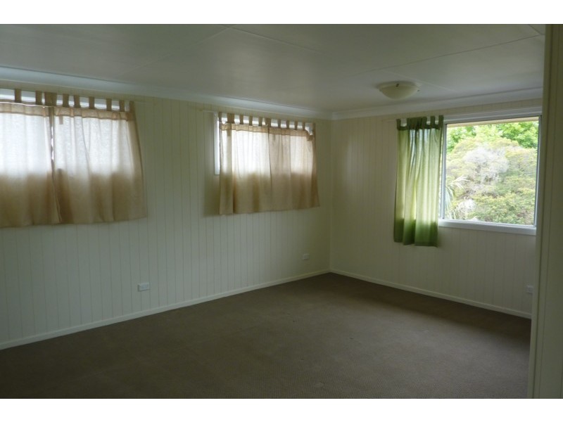 14 Hopps Street, Wilsonton QLD 4350