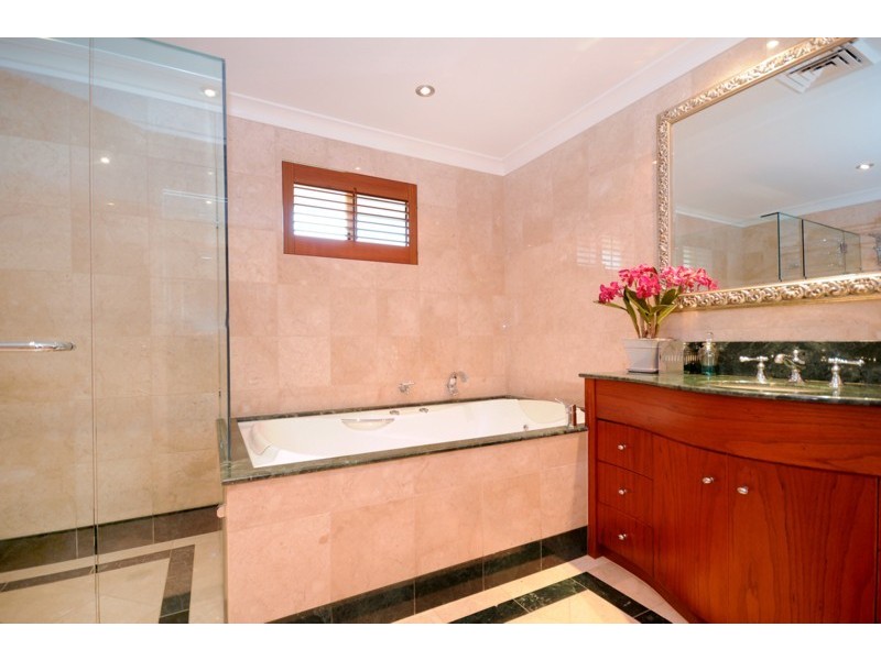 142 Mackenzie Street, Toowoomba QLD 4350