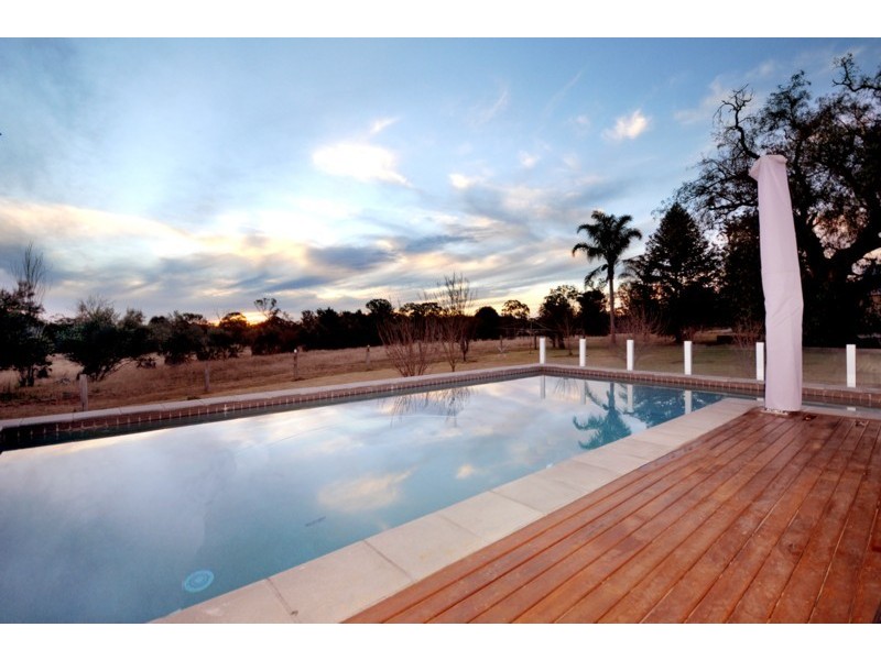 172 Robinson Road, Cabarlah QLD 4352