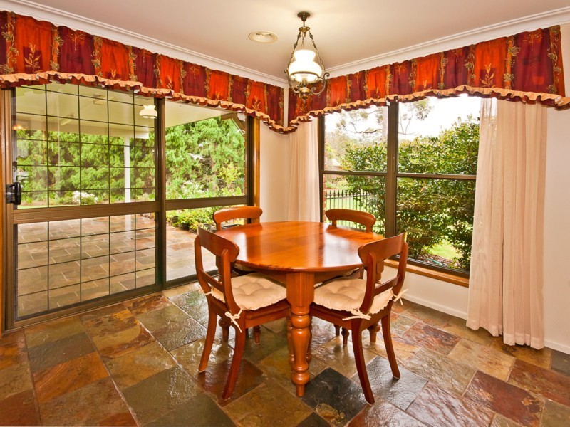 7 Golf Course Drive, Toowoomba QLD 4350