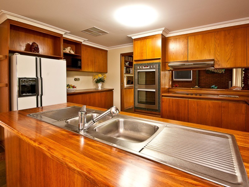 7 Golf Course Drive, Toowoomba QLD 4350