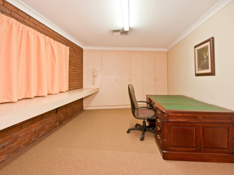 7 Golf Course Drive, Toowoomba QLD 4350