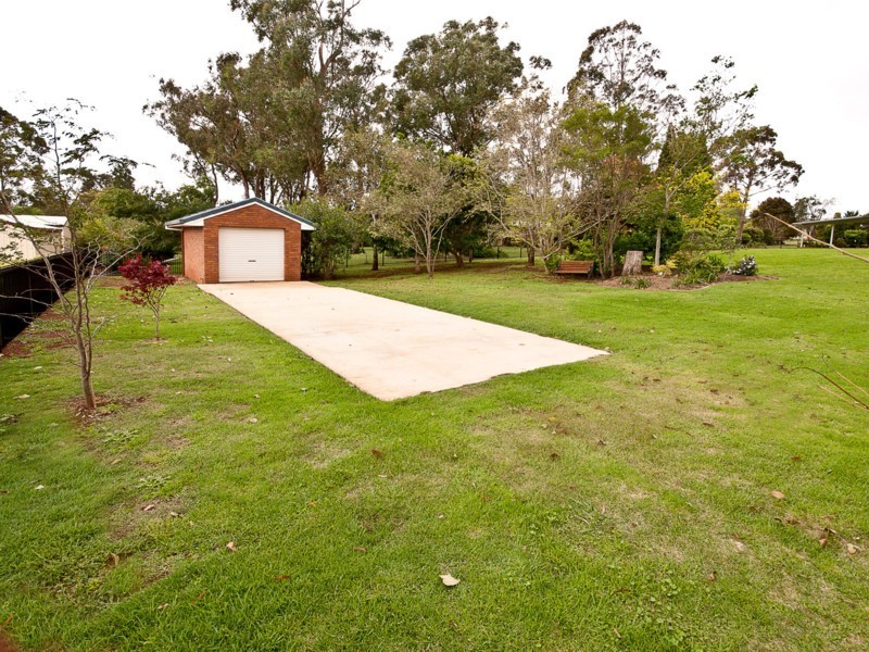 7 Golf Course Drive, Toowoomba QLD 4350