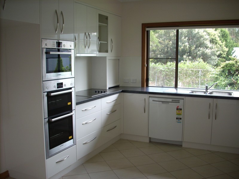 219 Rowbotham Street, Middle Ridge QLD 4350