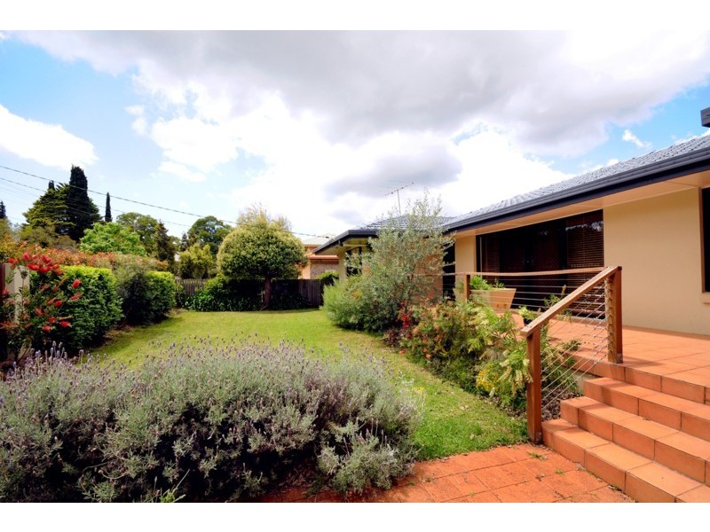 12 Jarrah Street, East Toowoomba QLD 4350