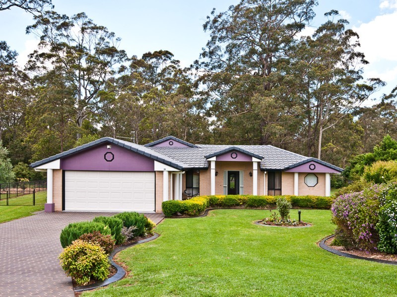 18 Tara Court, Highfields QLD 4352