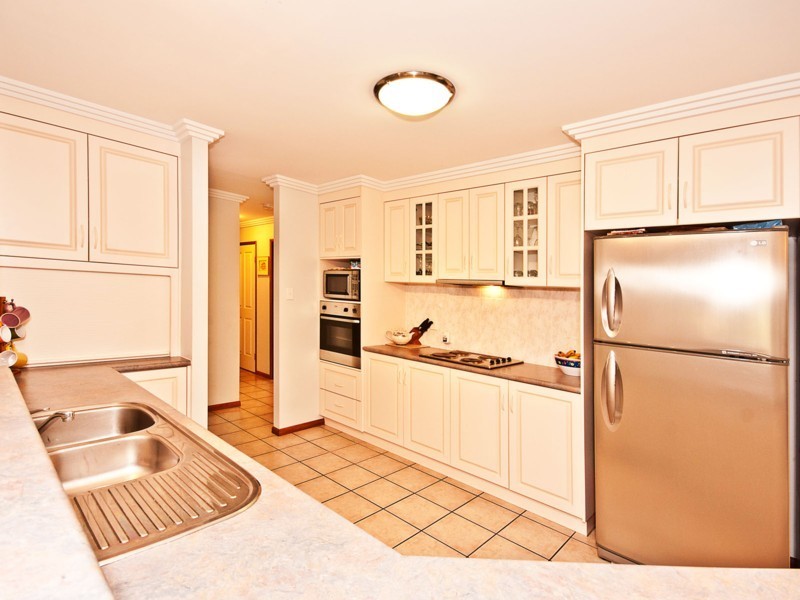 18 Tara Court, Highfields QLD 4352