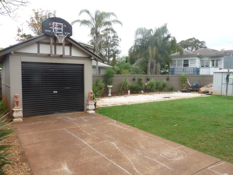 180 Holberton Street, Toowoomba QLD 4350