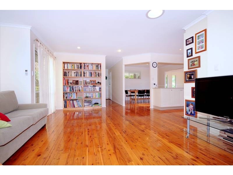 60 Panorama Crescent, Prince Henry Heights QLD 4350