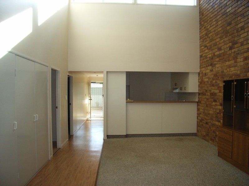 4/39 Anzac Avenue, Newtown QLD 4350