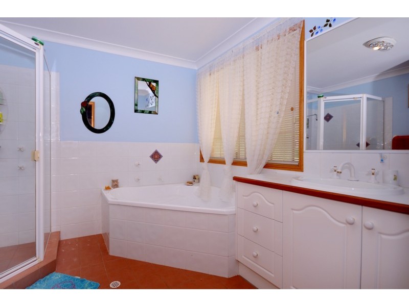 17 McCormack Drive, Highfields QLD 4352