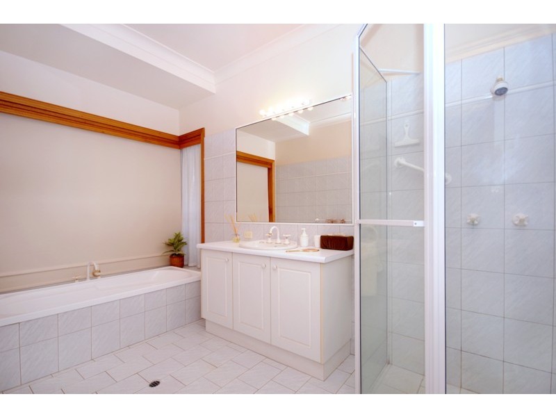 24 Wiangaree Drive, Toowoomba QLD 4350