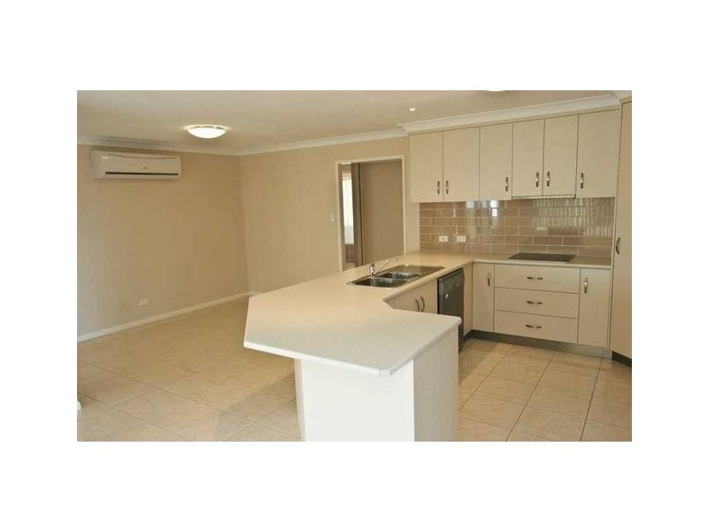 12 Jay Street, Westbrook QLD 4350