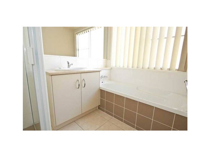 12 Jay Street, Westbrook QLD 4350