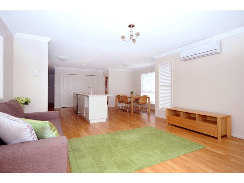 4 Dodson Crescent, Toowoomba QLD 4350