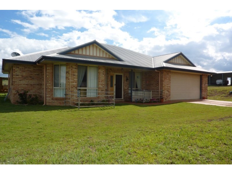 17 Reuchle Road, Toowoomba QLD 4350