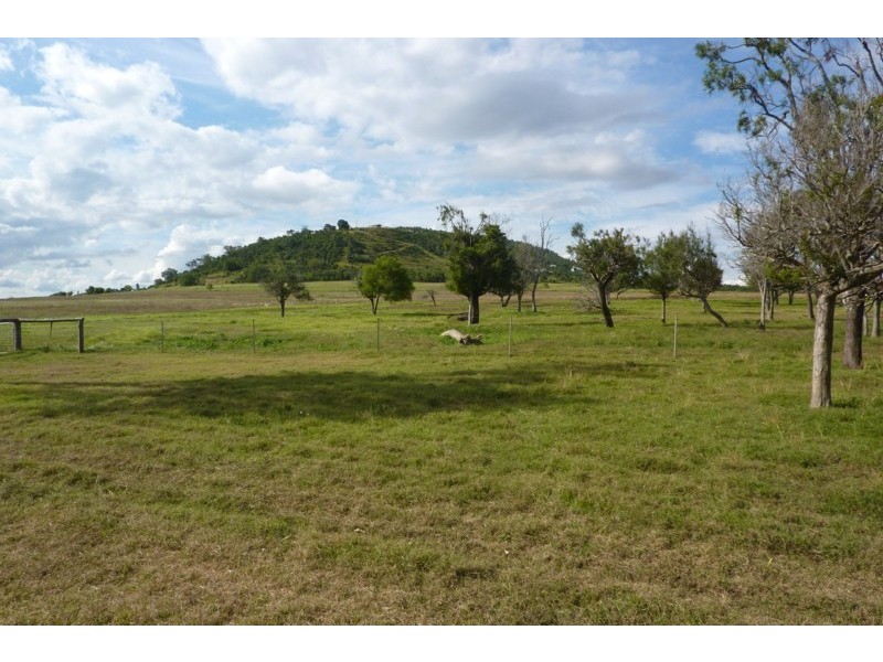 17 Reuchle Road, Toowoomba QLD 4350
