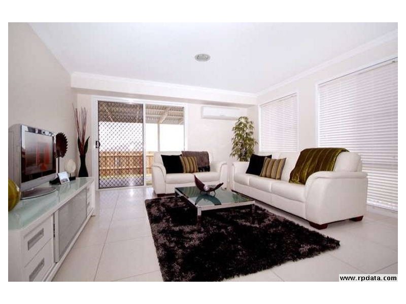 6 Kingfisher Drive, Highfields QLD 4352