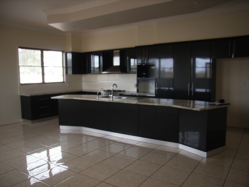 18 Carys Rd, Toowoomba QLD 4350