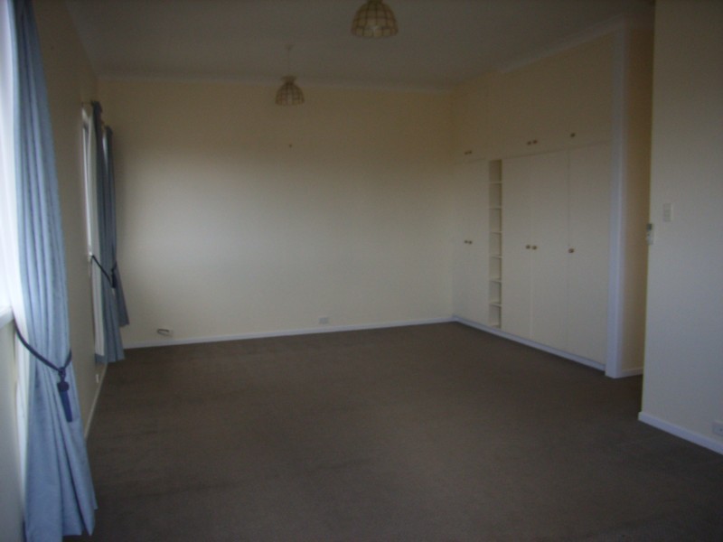 18 Carys Rd, Toowoomba QLD 4350