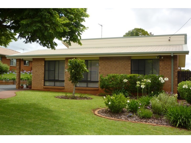 19 Sherry Street, Toowoomba QLD 4350