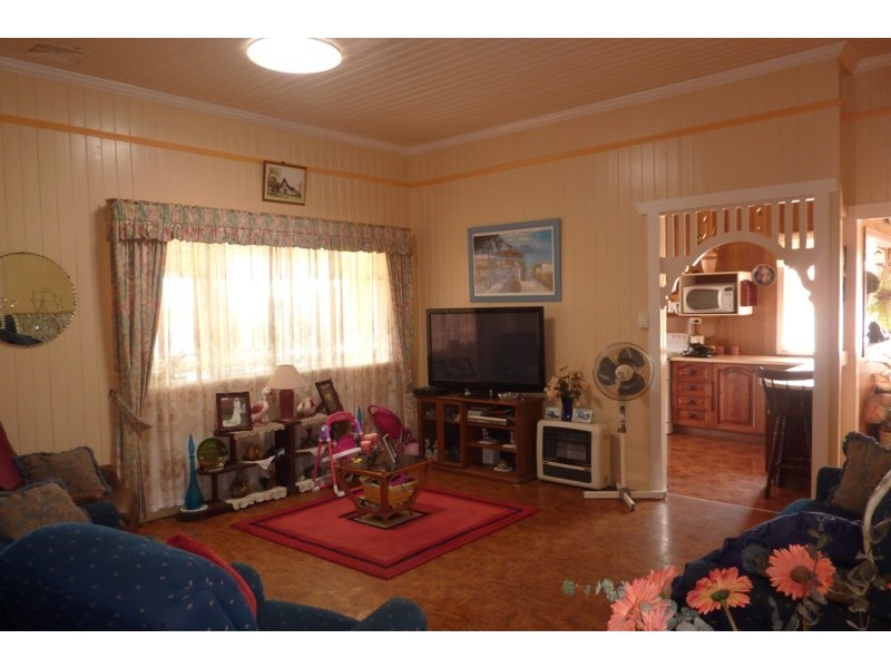 9 Wilfred Street, Toowoomba QLD 4350