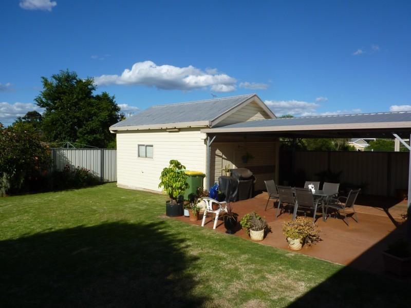 9 Wilfred Street, Toowoomba QLD 4350