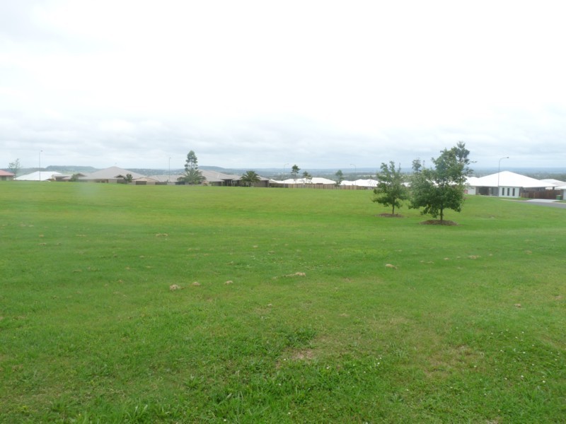 19 Kalimna Drive, Highfields QLD 4352