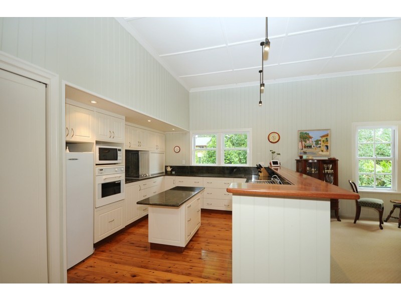 4 Curtis Street, Toowoomba QLD 4350