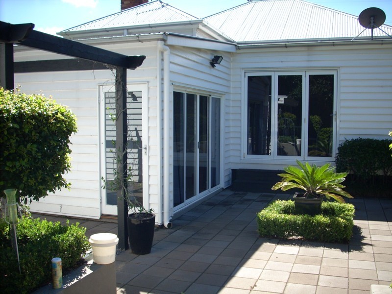 24 Bridge Street, Toowoomba QLD 4350