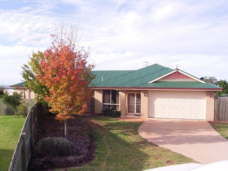 4 Garvan Court, Highfields QLD 4352