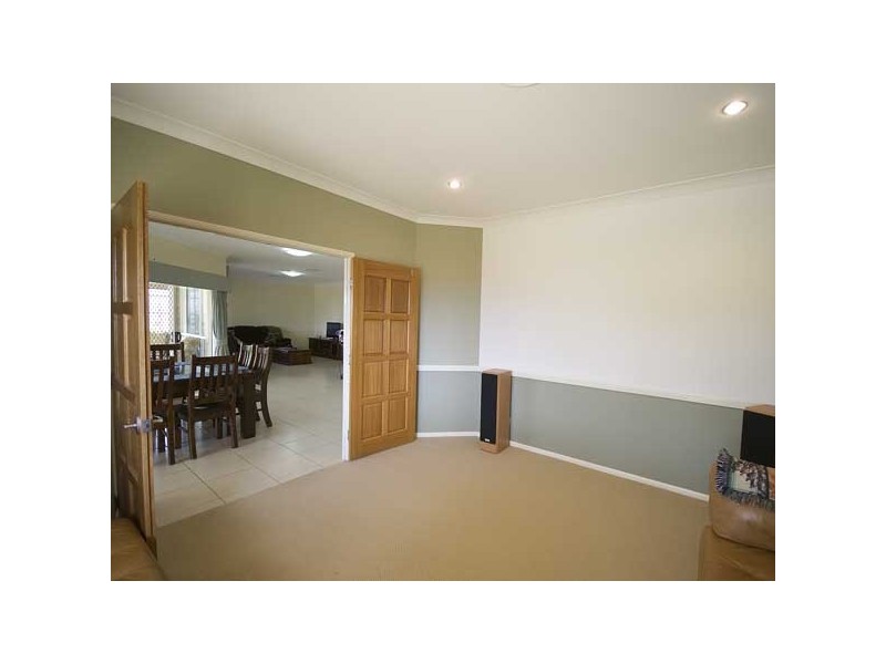 4 Garvan Court, Highfields QLD 4352