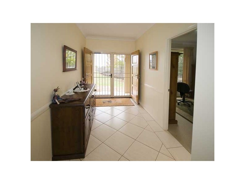 4 Garvan Court, Highfields QLD 4352
