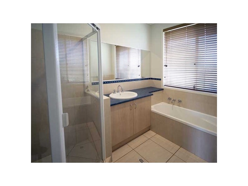 4 Garvan Court, Highfields QLD 4352