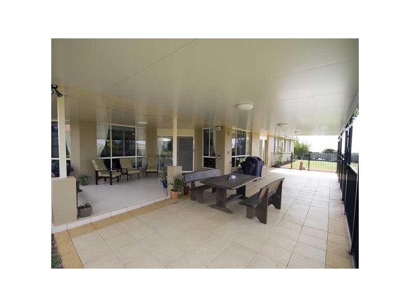 4 Garvan Court, Highfields QLD 4352