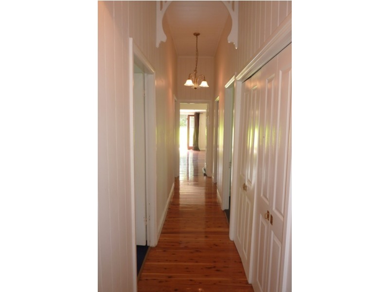 6 John Street, Toowoomba QLD 4350