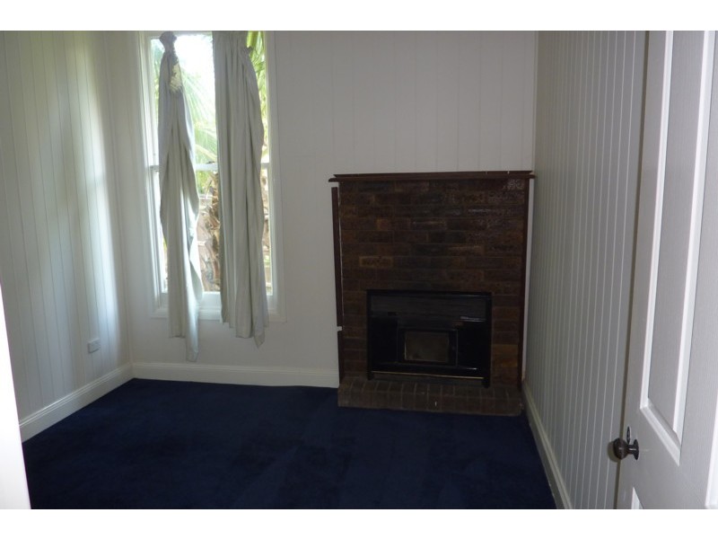 6 John Street, Toowoomba QLD 4350