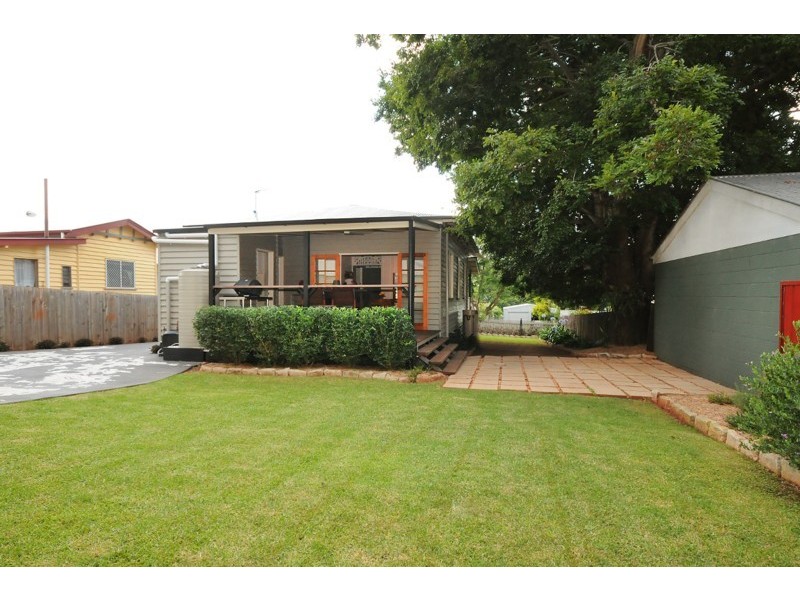 2 Louisa Street, Toowoomba QLD 4350