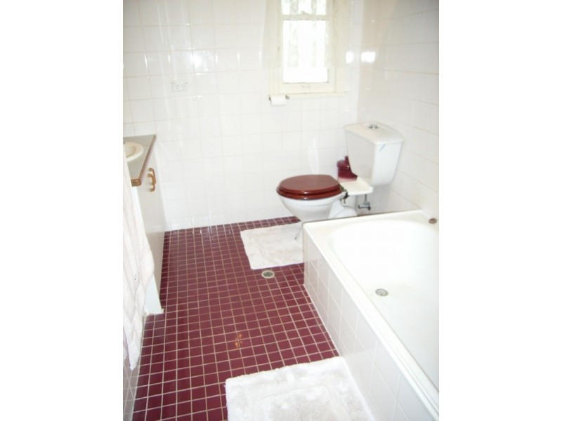 4 Kirk Street, Toowoomba QLD 4350