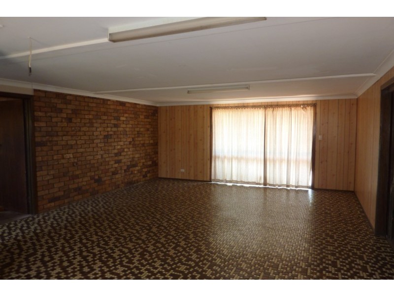 37 Rowbotham Street, Toowoomba QLD 4350
