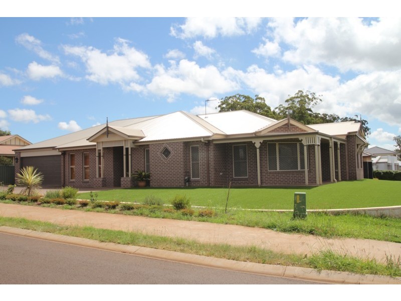 385 Mackenzie Street, East Toowoomba QLD 4350